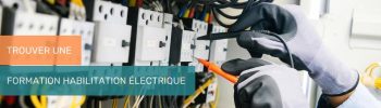 Habilitation électrique à libournequi travaille en sécurité sur une installation