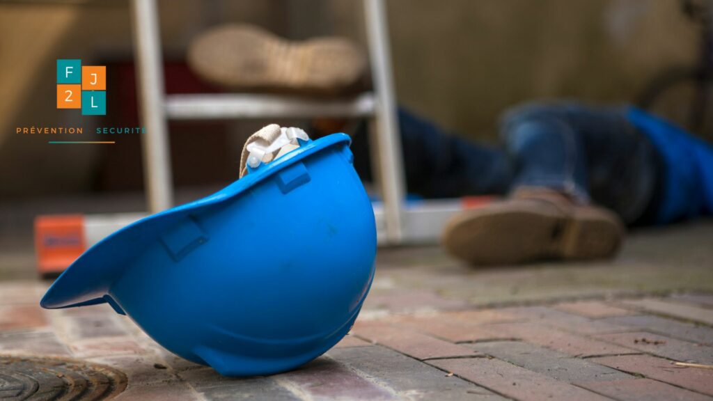 Casque de chantier qui protège lors d'un accident du travail